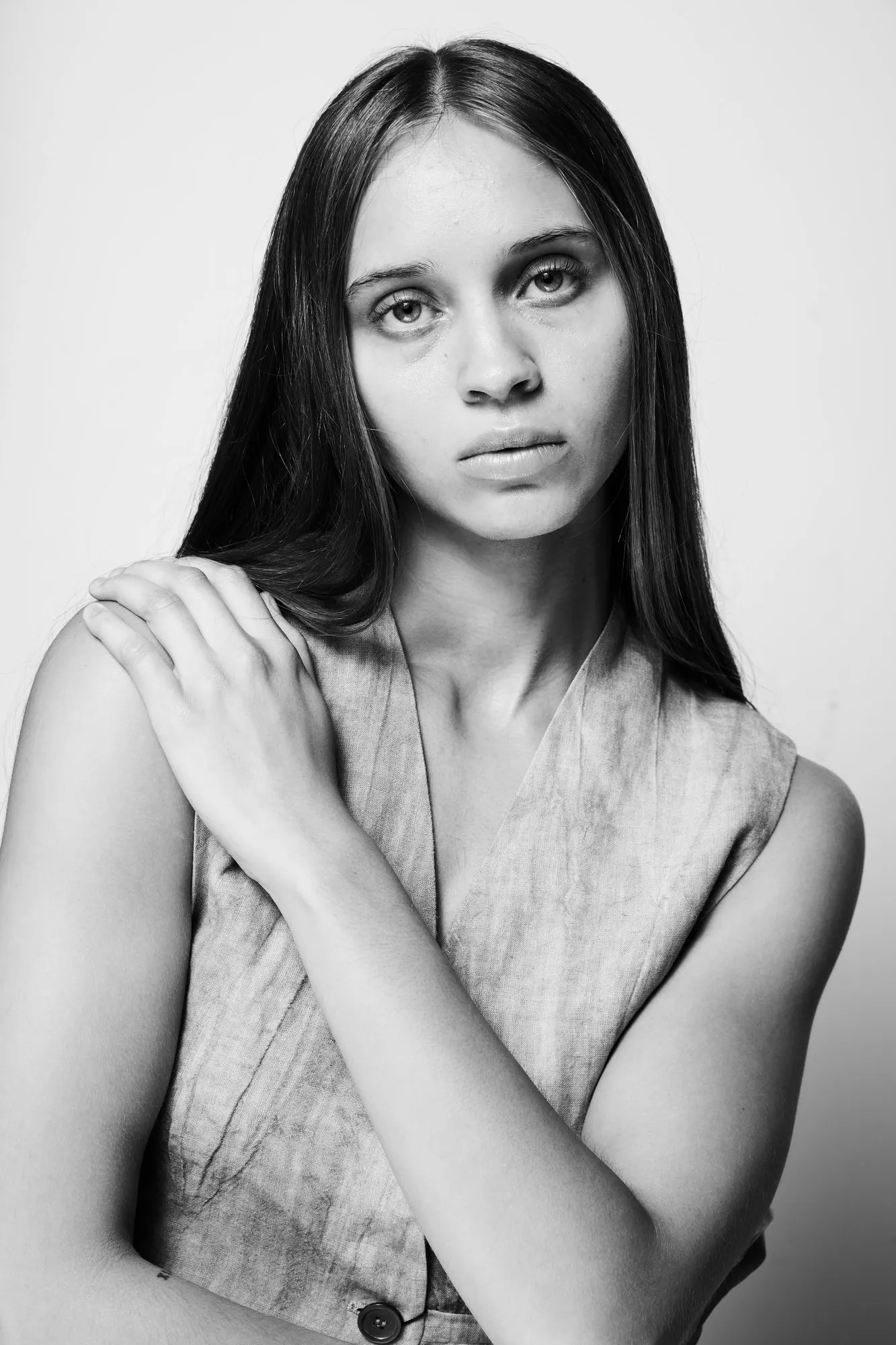 Black and white portrait photograph by Luke Tava Rodriguez